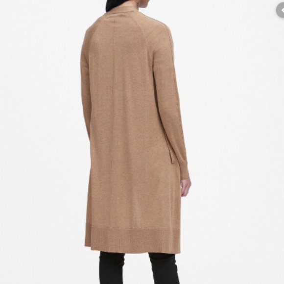 ✨HOST PICK✨ Banana Republic Duster Cardigan - Picture 2 of 3